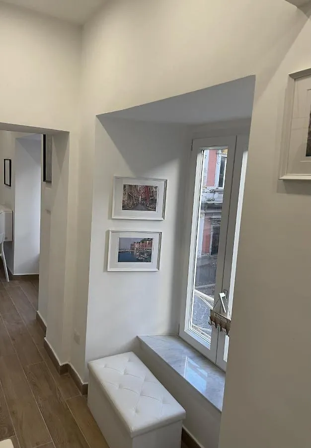 Apartment Ambra Home Naples Italy